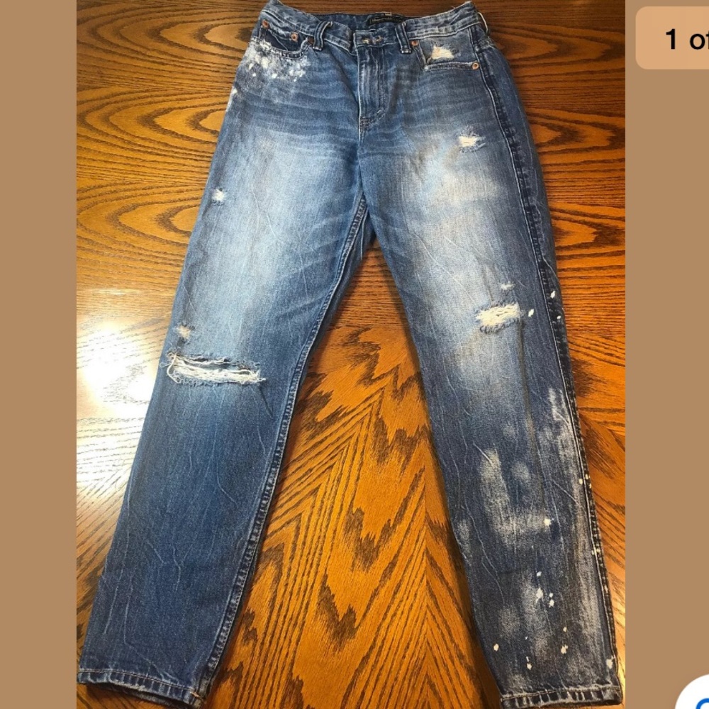 Abercrombie & Fitch High Rise Girlfriend Jeans 25